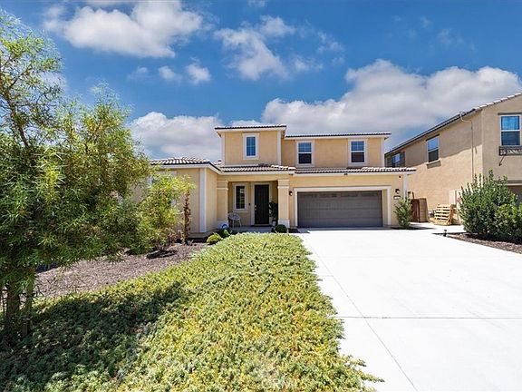 2nd image of 27497 Grand Teton Ct