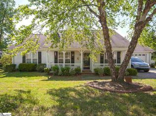 134 Kingfisher Dr, Simpsonville, SC 29680
