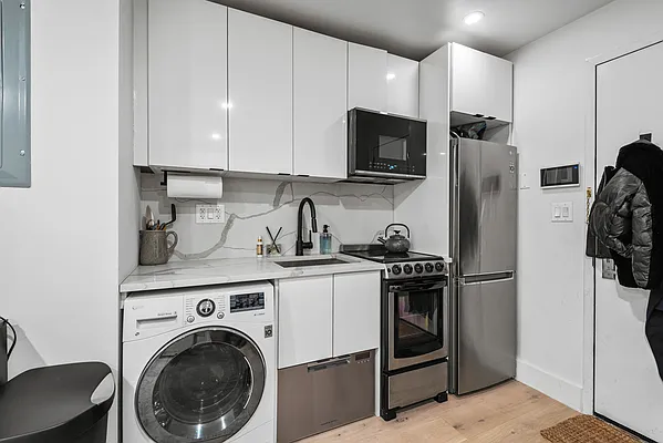 Rented by REAL New York | media 13