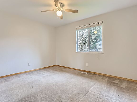 2nd image of 10930 160th Ct NE