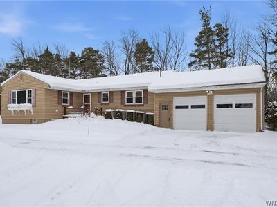 6525 Scherff Rd, Orchard Park, NY, 14127