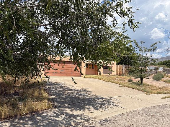 2nd image of 1508 Campbell Pl