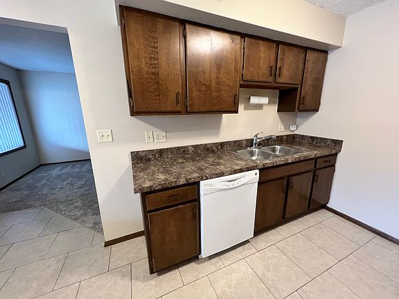 3rd image of 1844 Knox St #17