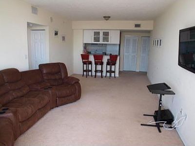 3rd image of 275 NE 18th St APT 1703
