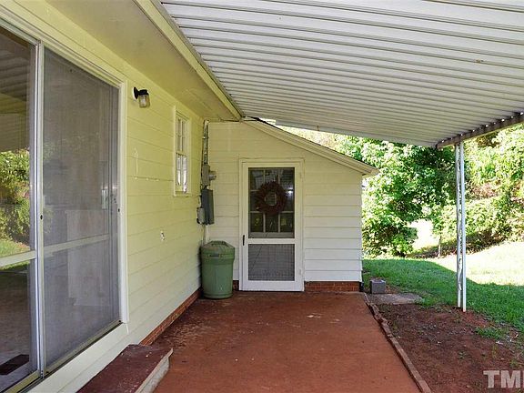 2nd image of 2826 Westchester Dr