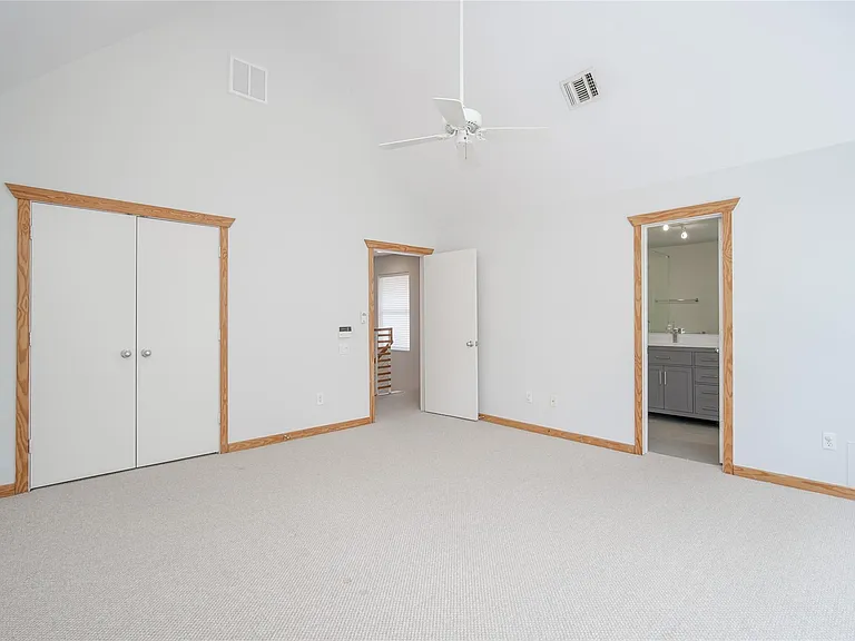 5425 Dickson St — Photo 28