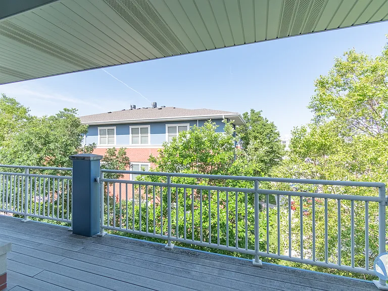 Chateau at Holmes Lake — Photo 48