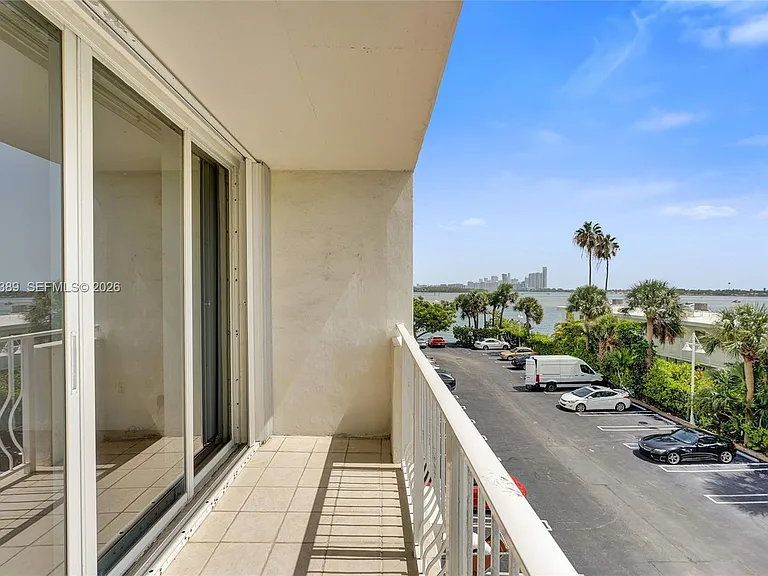 10350 W Bay Harbor Dr #3G — Photo 10