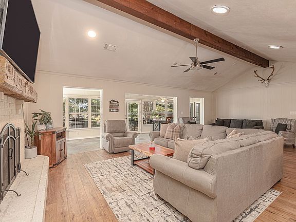 3rd image of 542 Arrowwood Beach Cir