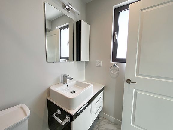 5th image of 5107 Harold Way #1