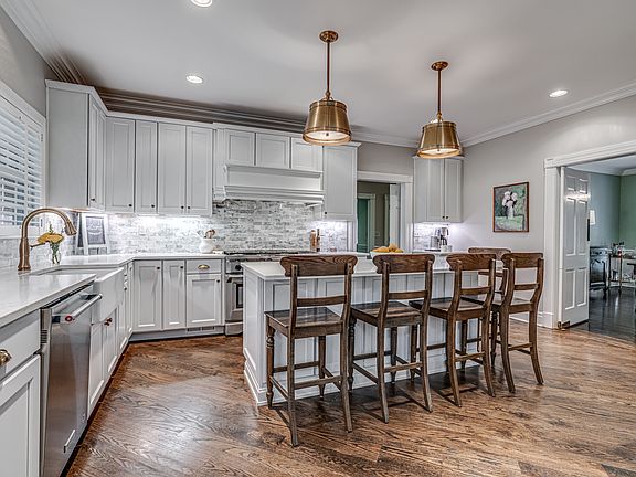 New gourmet kitchen