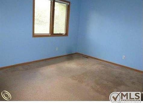 71245781 Bed ROom2.JPG