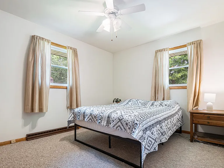1732 Tamarack Ln — Photo 11