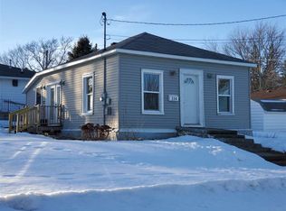 114 S Oak St, West Union, IA 52175