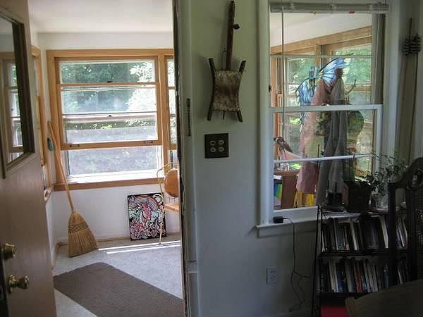 2nd image of 1 Jefferson Ct