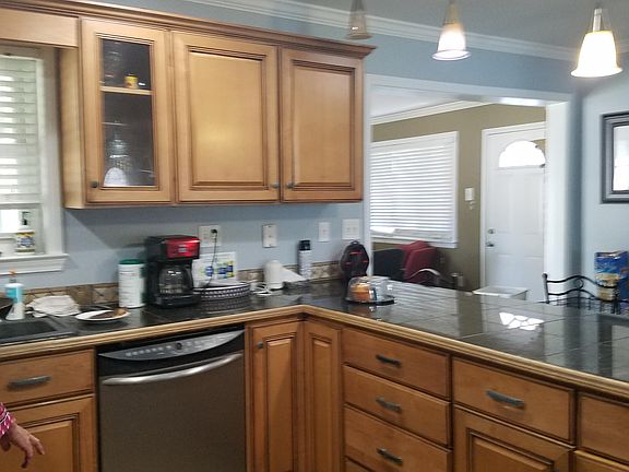5th image of 113 East Ave