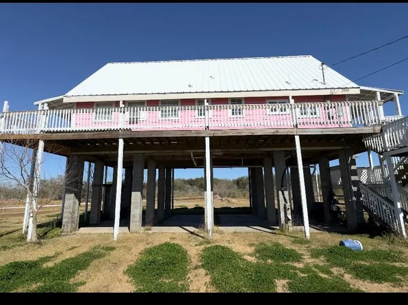 7526 3rd St, Pt Arthur, TX 77640