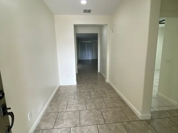 5032 N 81st Ave, Glendale, AZ 85303