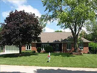 1st image of 4949 N 105th St