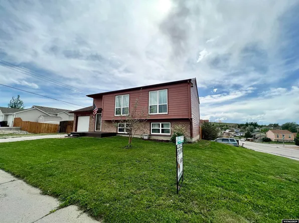 2402 Fairdale Avenue, Casper, WY 82601