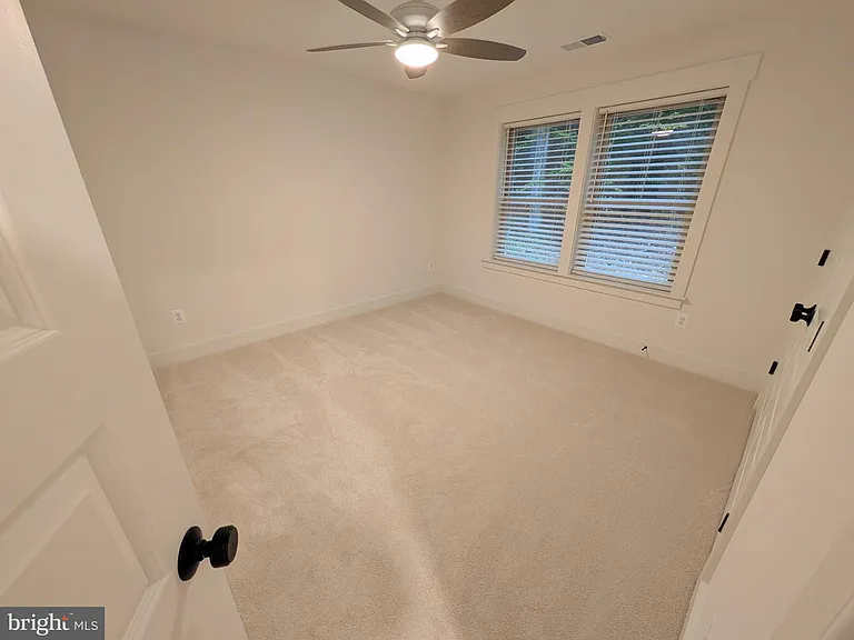 1490 Thurston Rd — Photo 14