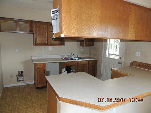 3rd image of 6874 Northknoll Ave