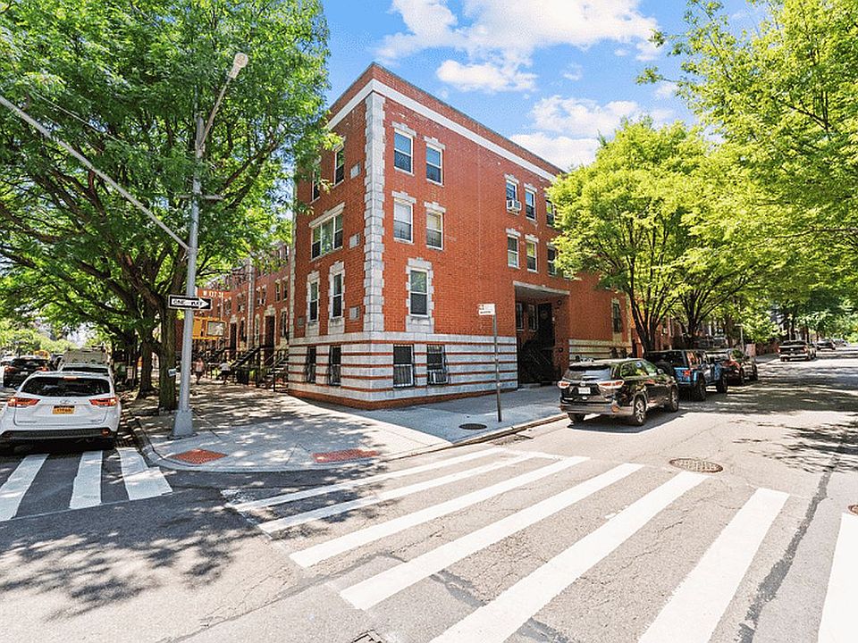 1st image of 300D W 137th St #D