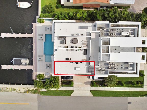 5th image of 344 Venetian Drive #102