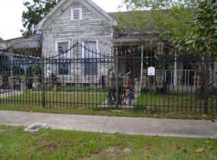 2010 Everett St, Houston, TX 77009