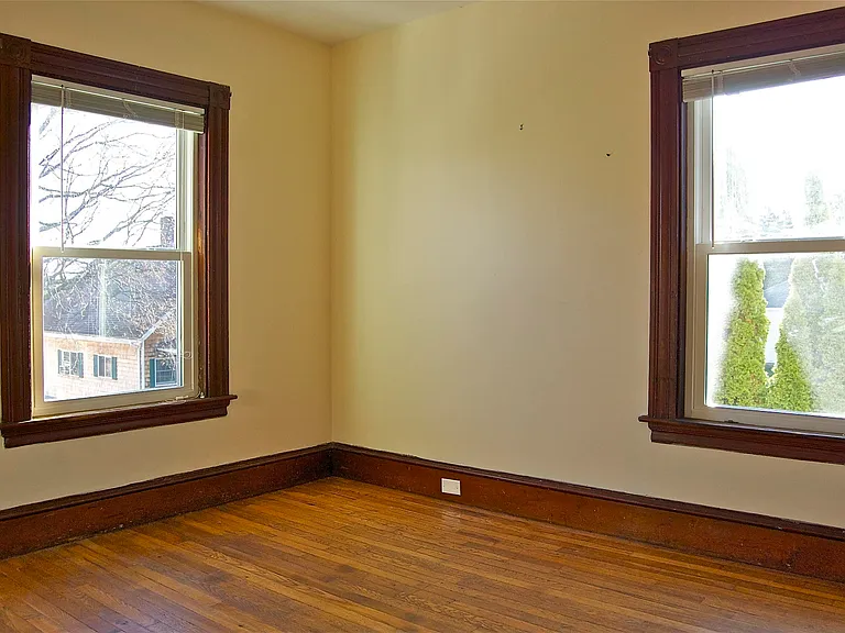 435 Broad St — Photo 14