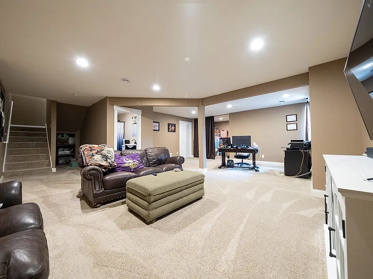 15615 Dunberry Way — Photo 28