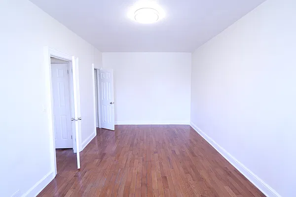 Rented by A&E Real Estate Management | media 6