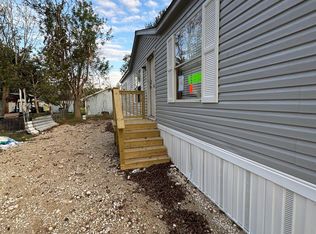 1610 Texas St, Alvin, TX 77511