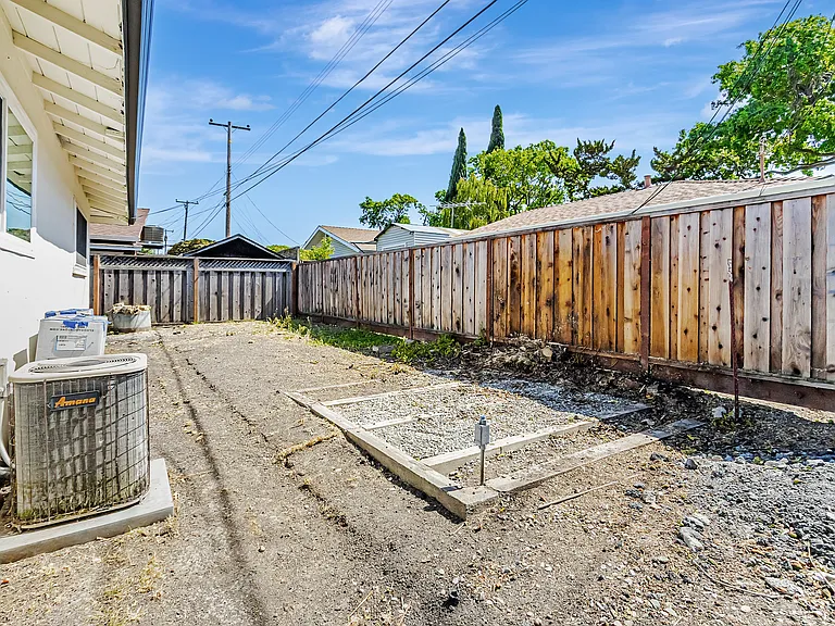 2158 San Rafael Ave — Photo 38