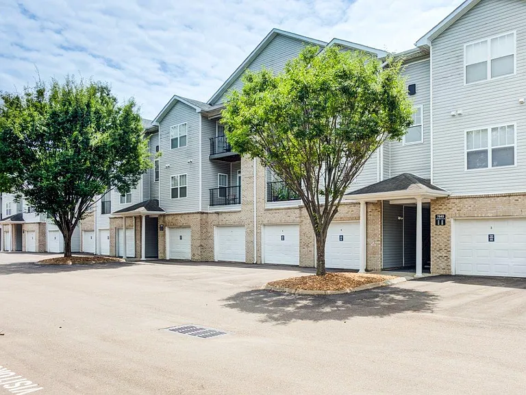 Crescent at Wolfchase Apartment Homes — Photo 19