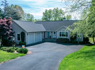 599 Boxwoodgreen Dr, Wirtz, VA 24184