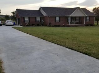 835 Rock Springs Rd, Castalian Springs, TN 37031