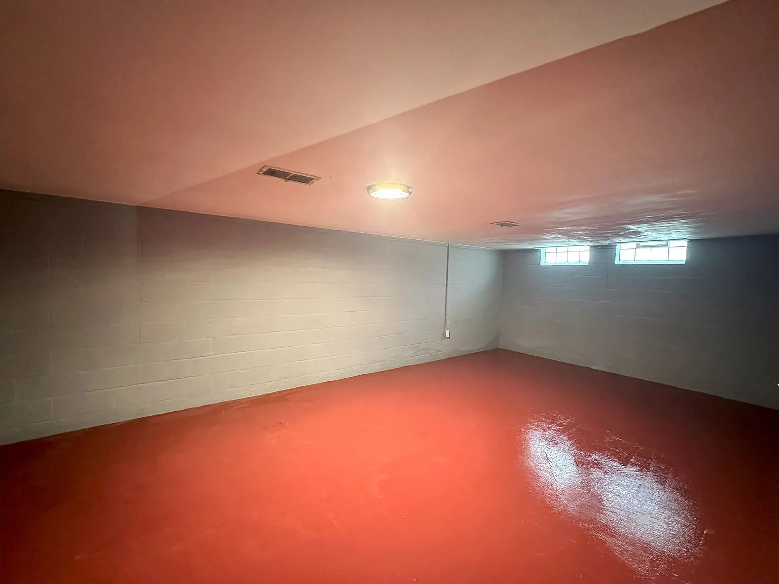 4 bed, 1900 sqft, $1,950 — Photo 3