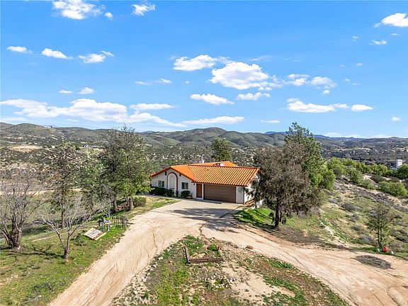 2nd image of 37320 Spring Valley Rd