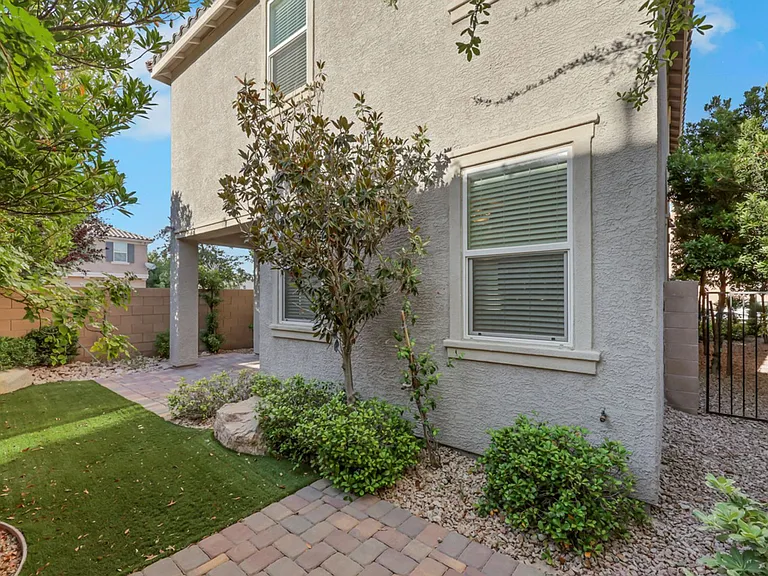 11323 Coulter Canyon St — Photo 41