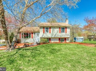 19 S Vail Dr, Hanover, PA 17331