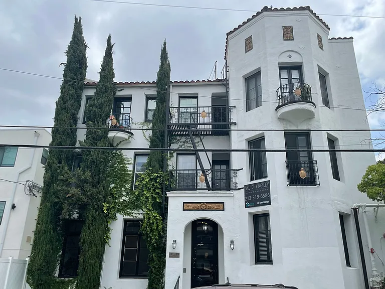 Val D' Kingsley LLC — Photo 4