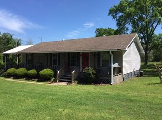 540 Tom Eubanks Rd, Gladewater, TX 75647