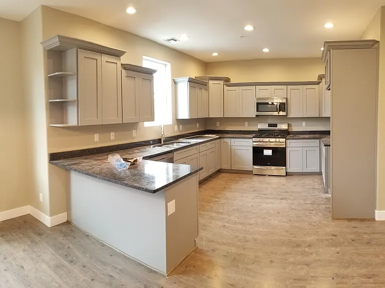 2530 W Cripple Creek Dr — Photo 5