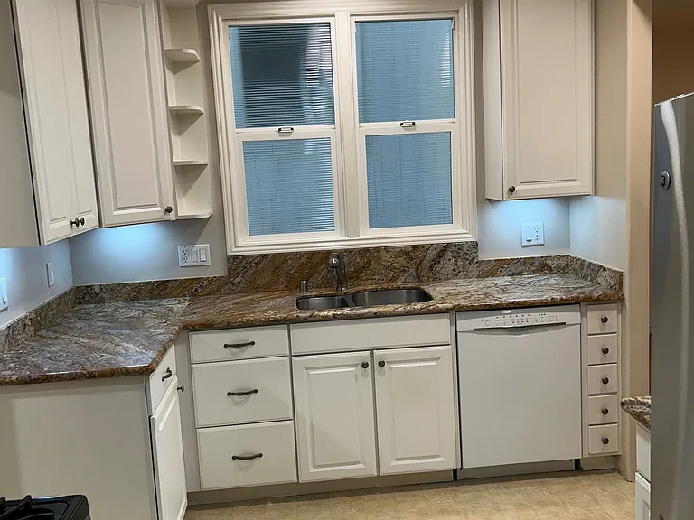 2433 Larkin St #1 — Photo 3