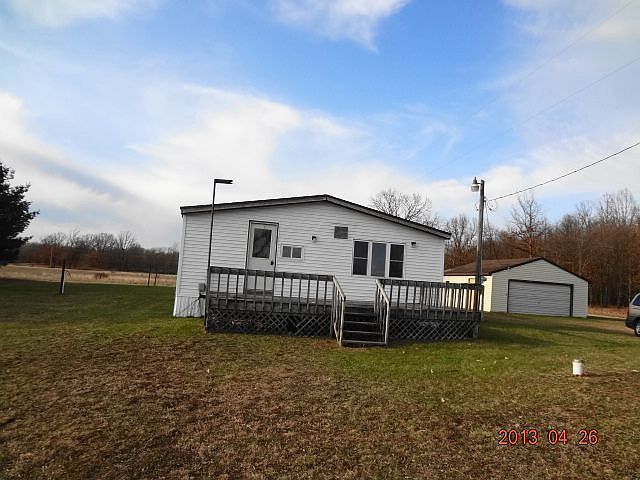 Front with deck