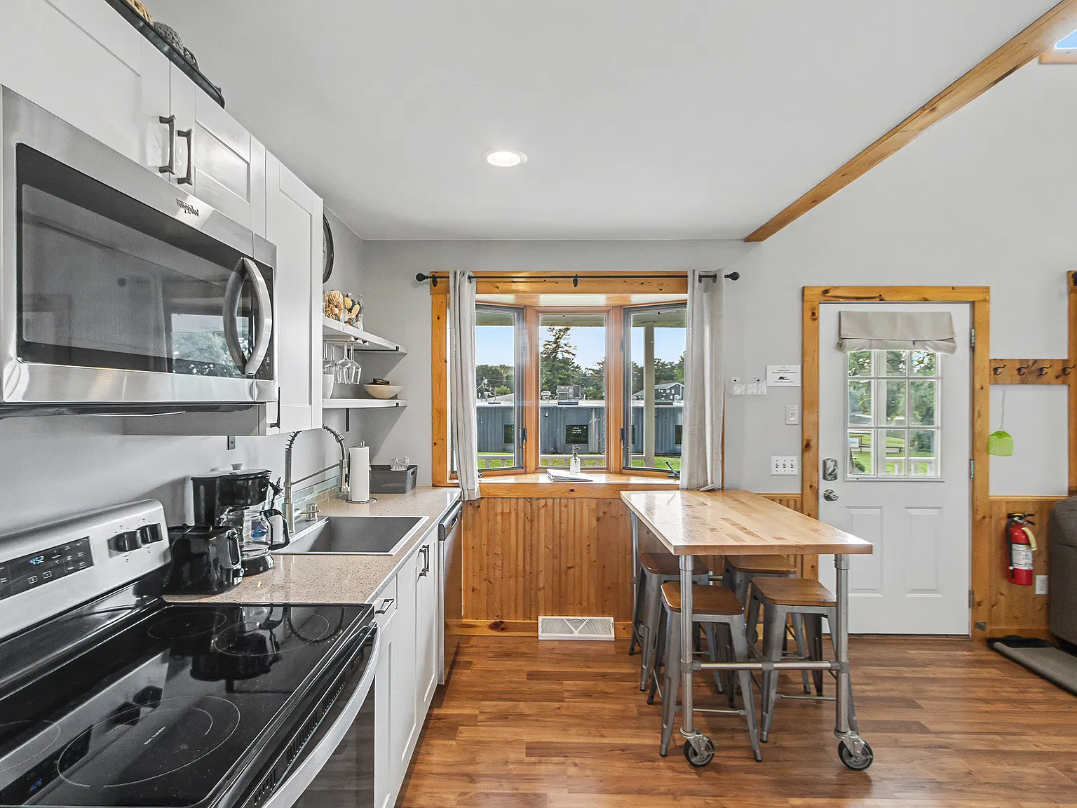 2 bed, $1,750 — Photo 3