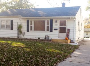 328 Clough St, Waterloo, IA 50701