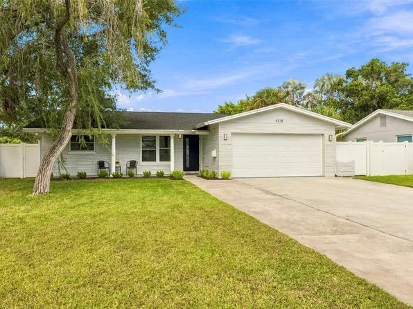 4318 HELENA STREET NE, ST PETERSBURG, FL 33703