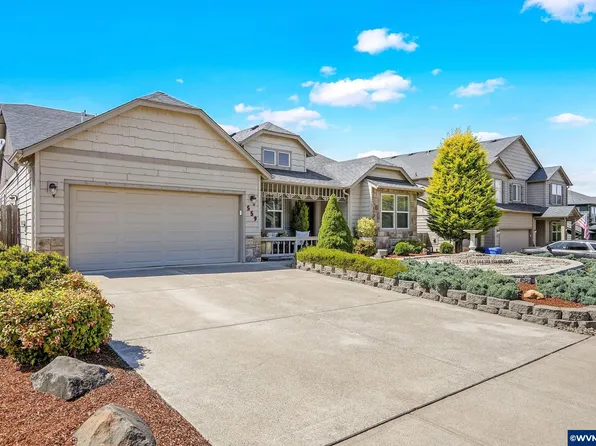 559 Eagle Feather St NW, Salem, OR 97304